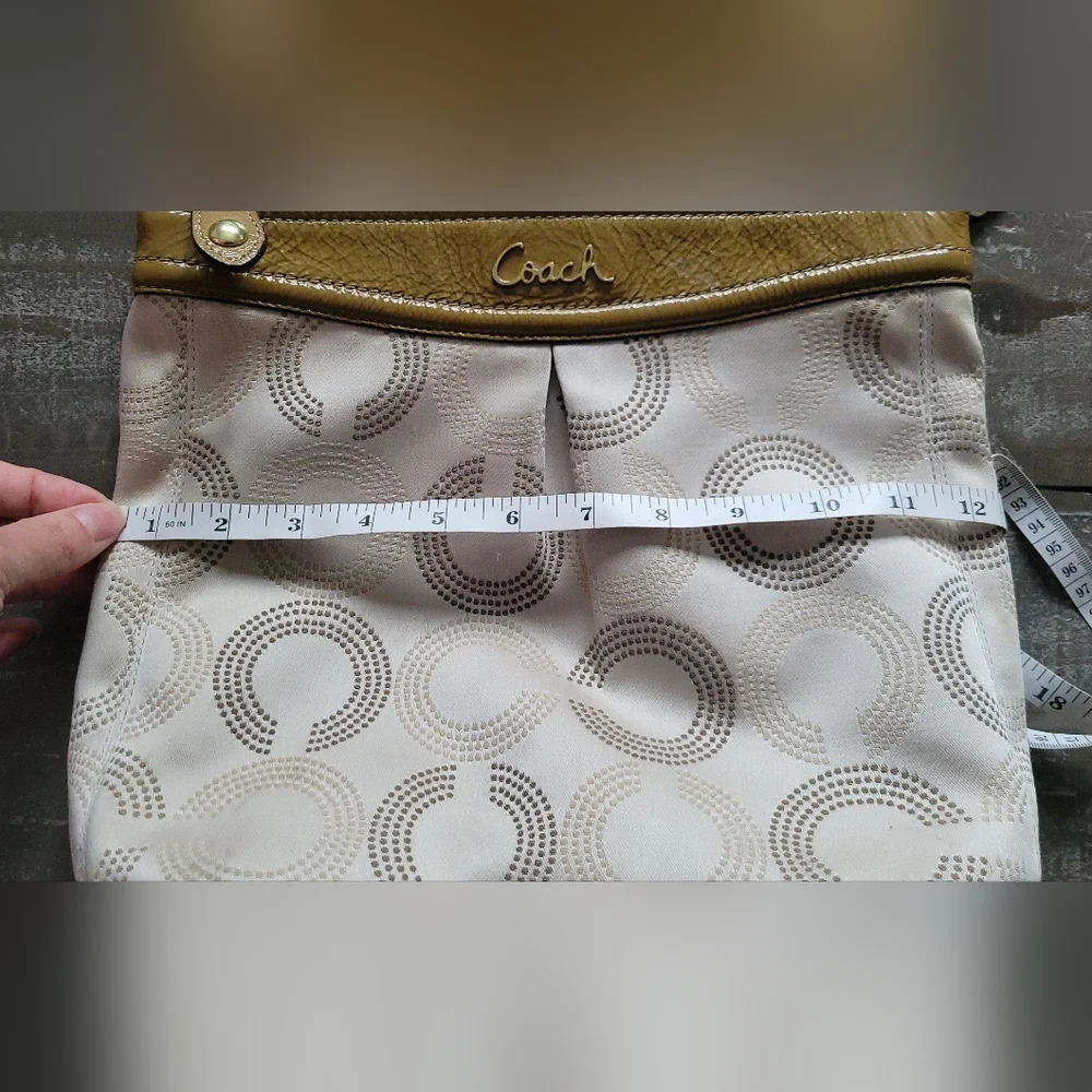 Vintage Coach Ashley Dotted Op Art Signature shoulder bag
